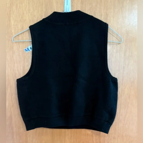 Wild Fable NWT, Black Zip-Up Crop Top M, P2P: 16”-18” - Picture 4 of 4
